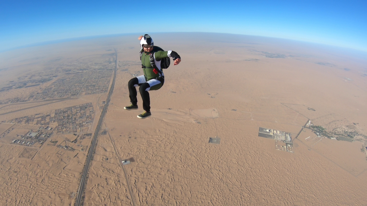 Parašutizmus (skydiving)
